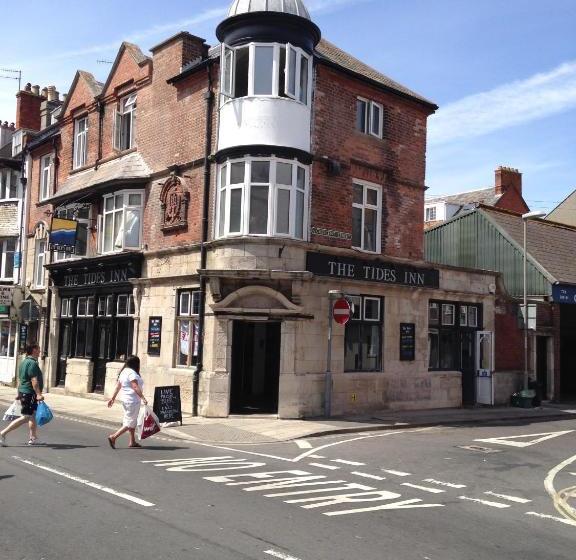 호스텔 The Tides Inn