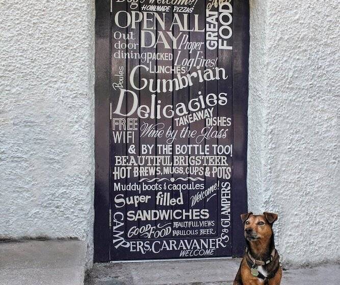 Общежитие The Wheatsheaf Inn