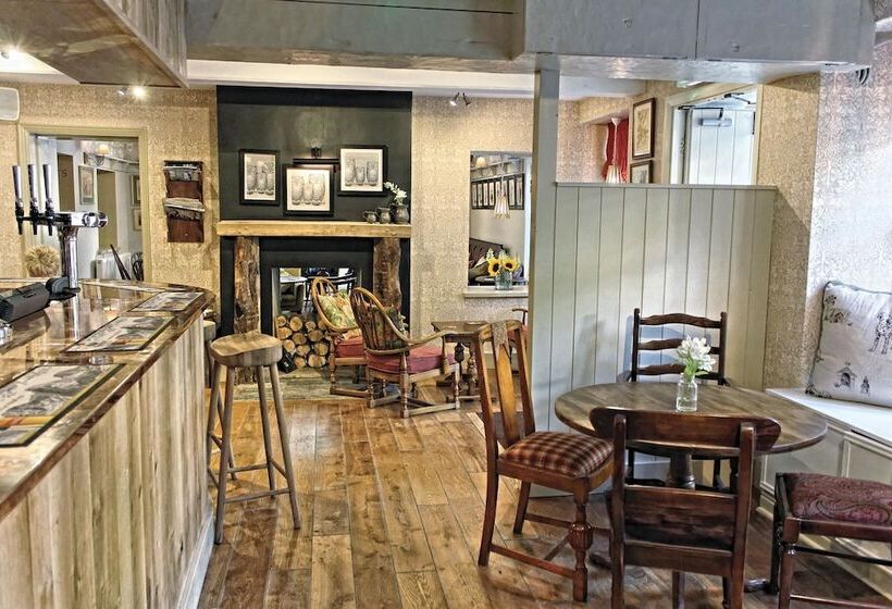 ユースホステル The Wheatsheaf Inn