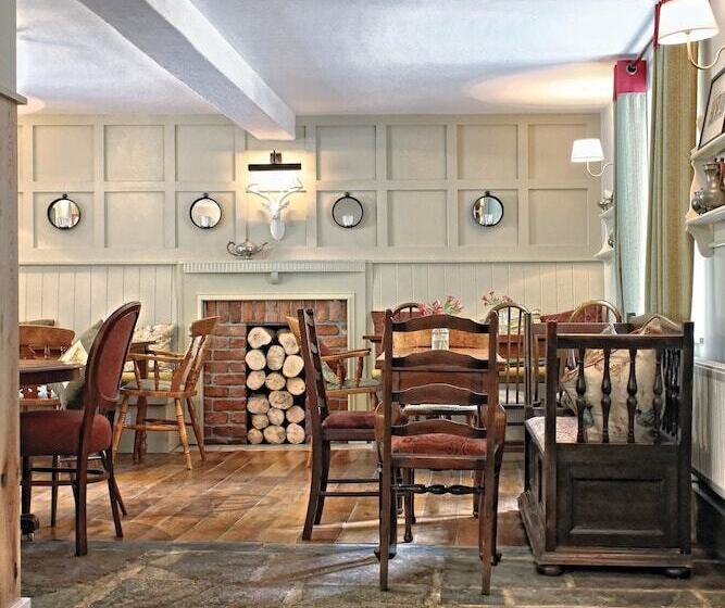 Общежитие The Wheatsheaf Inn