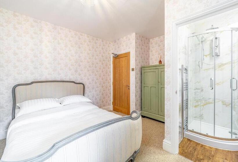 הוסטל Whichcote Arms