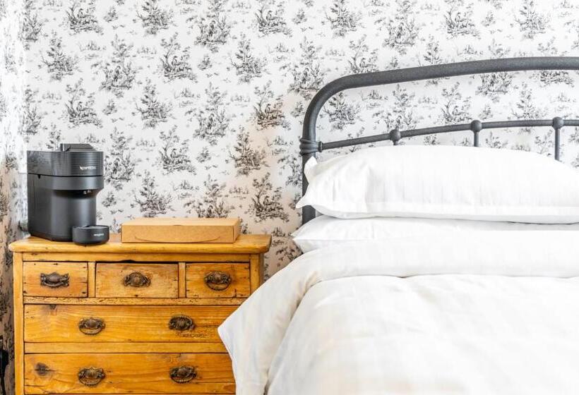 הוסטל Whichcote Arms