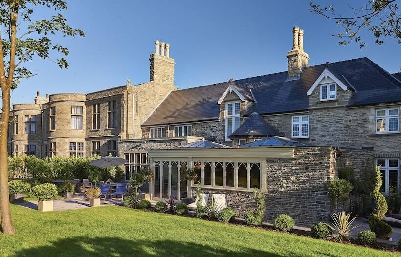 Lanelay Hall Hotel & Spa