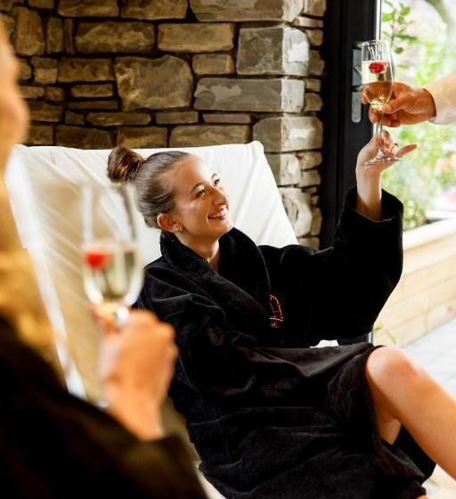 Lanelay Hall Hotel & Spa