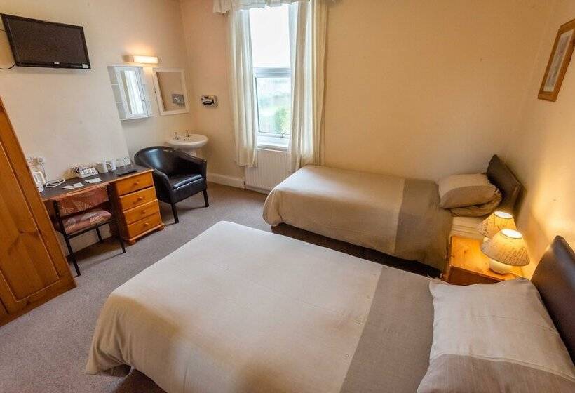 پانسیون Aarondale Guest House