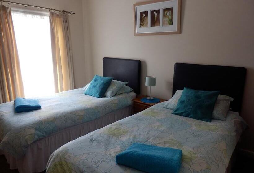 פנסיון Admiral Blake Guest House