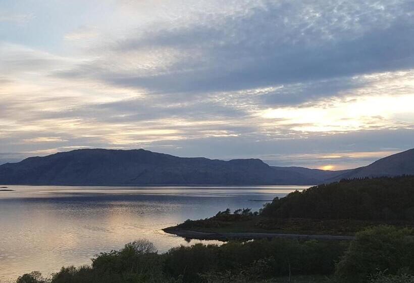 بنسيون Appin Bay View
