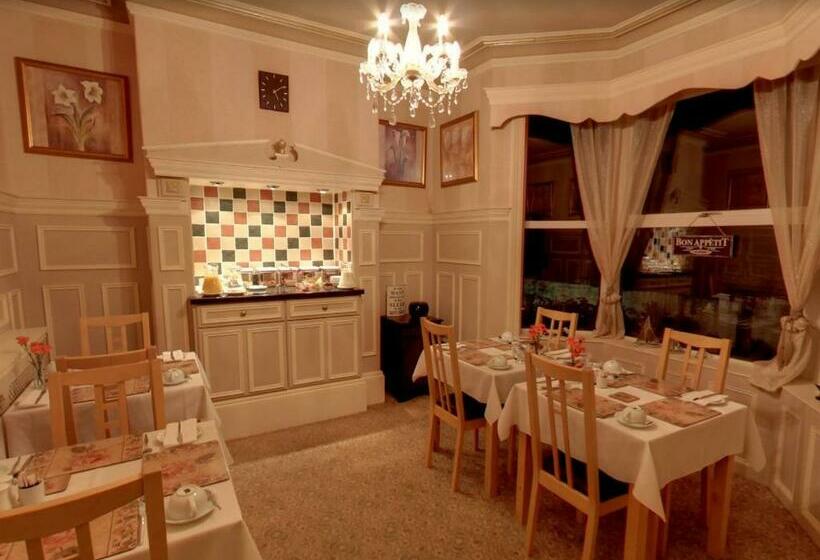 بنسيون Athol House