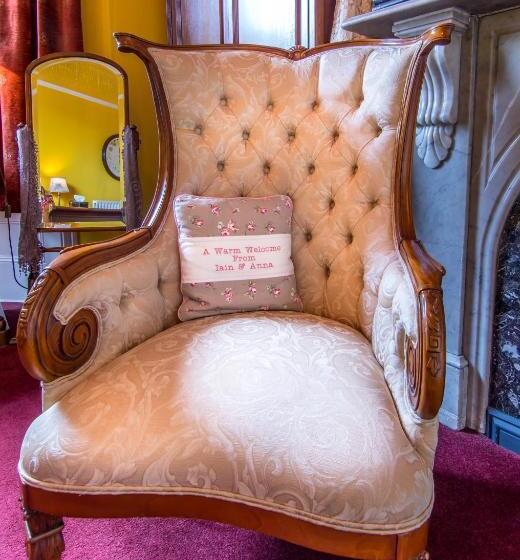 بنسيون Creston Villa Guest House