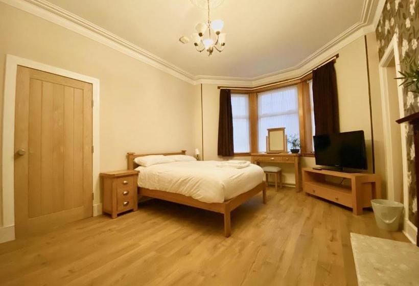 Пансион Inverness Holiday House