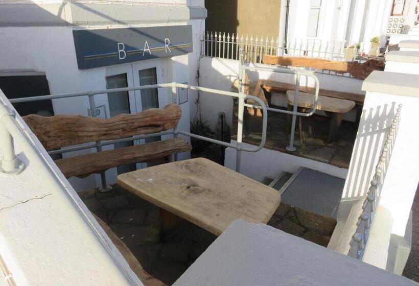 بنسيون Marine View Guest House