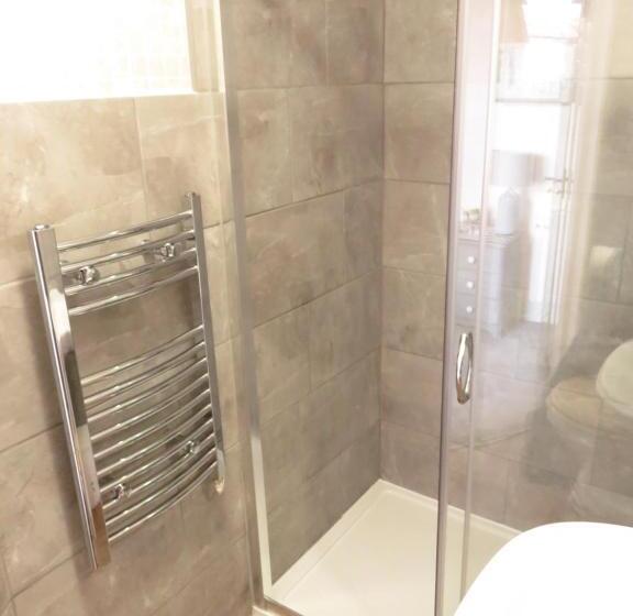 بنسيون Marine View Guest House