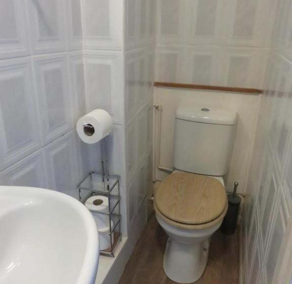 بنسيون Marine View Guest House