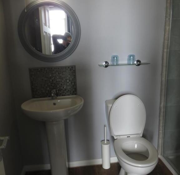 بنسيون Marine View Guest House