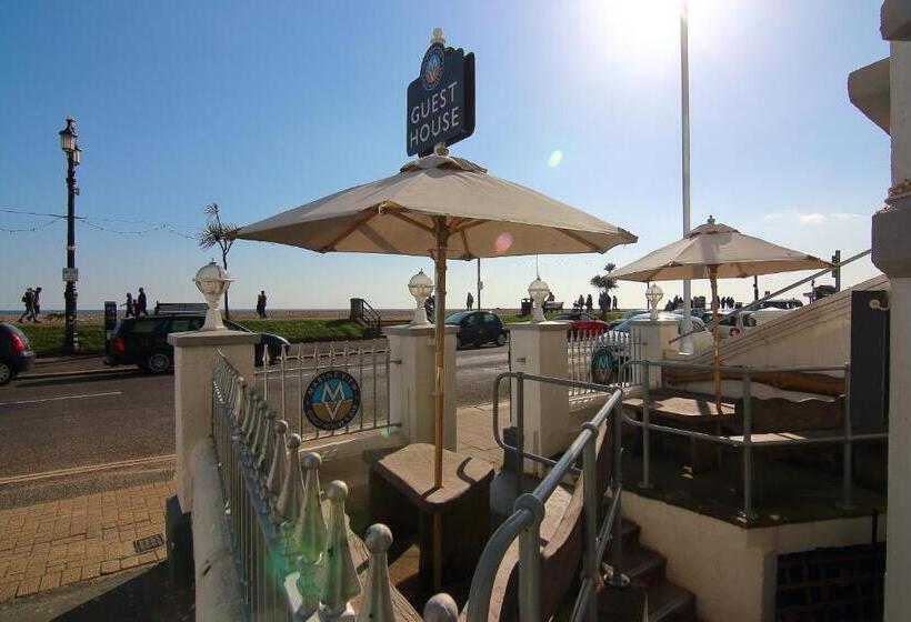 بنسيون Marine View Guest House