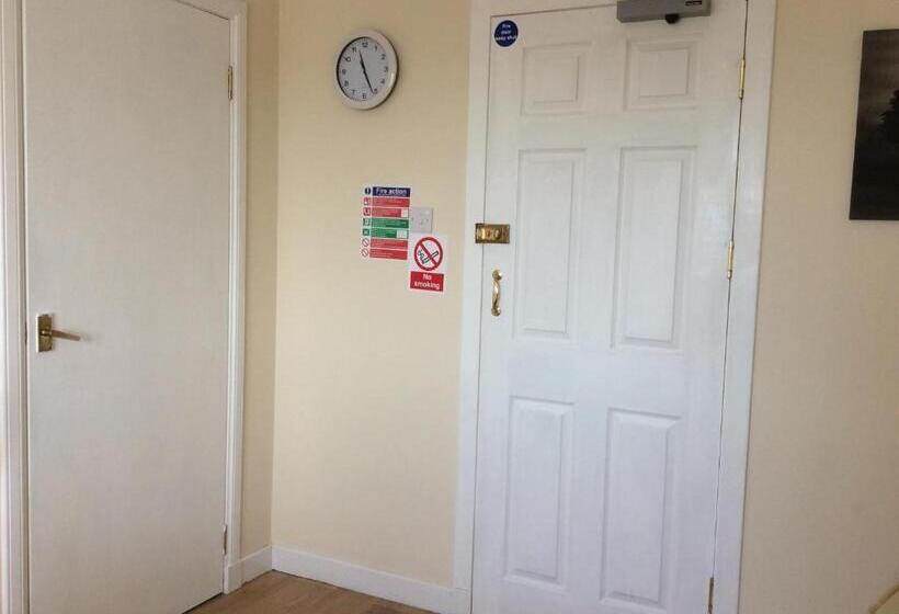 펜션 Rudan Guest House Ab53 6uq