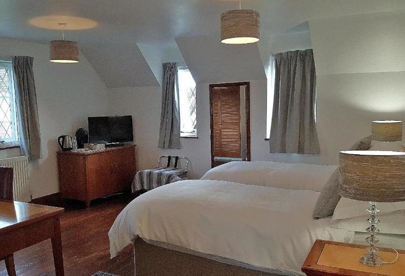 펜션 Sadlers Guest House