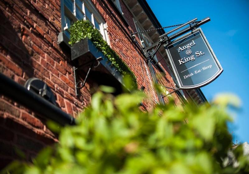 ユースホステル Angel @ Kingst