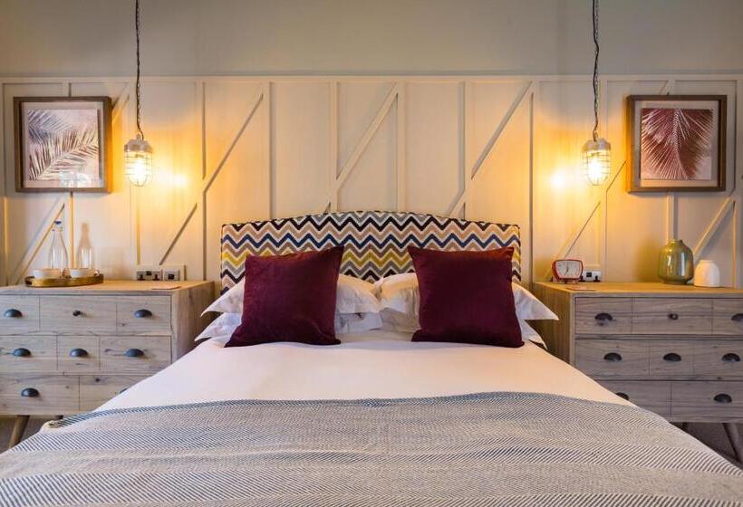 ユースホステル The Chequers Marlow