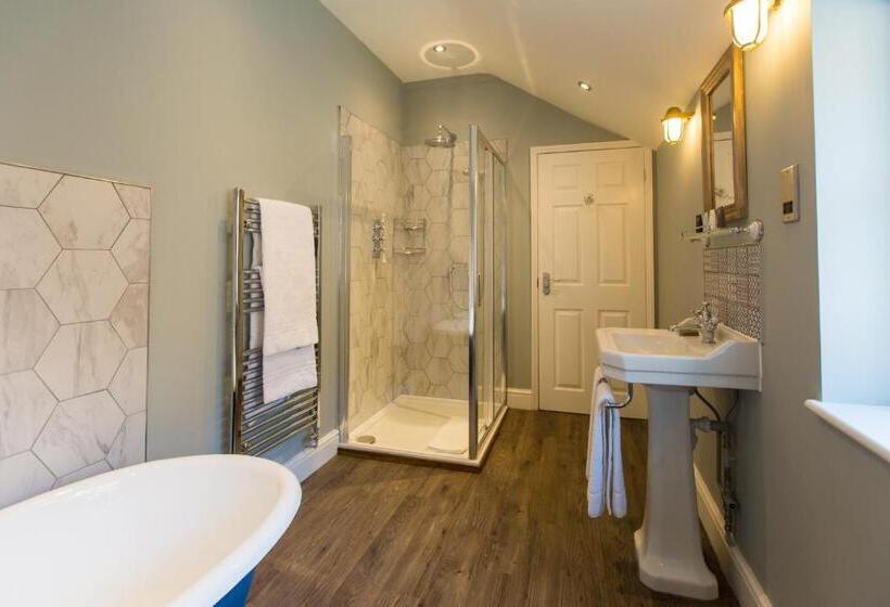 ユースホステル The Chequers Marlow