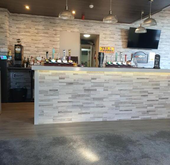 هاستل Harleys Inn