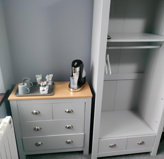 هاستل Harleys Inn