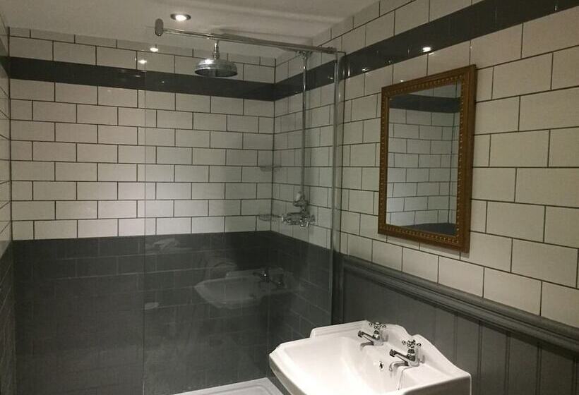 فندق صغير The Dirty Bottles Inn