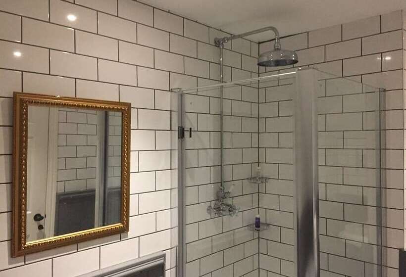 فندق صغير The Dirty Bottles Inn