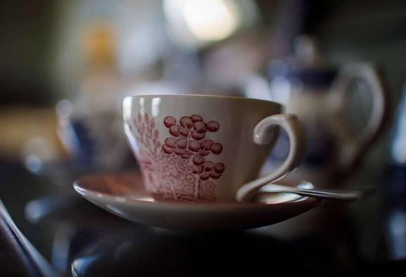 فندق صغير The Duchess Of Cornwall