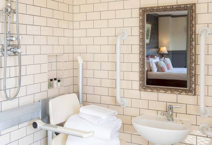 فندق صغير The Duchess Of Cornwall