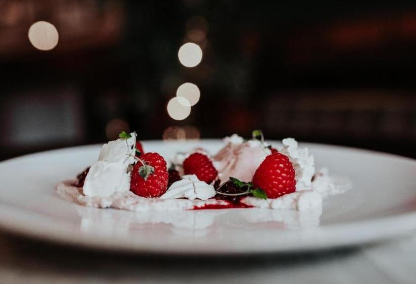 ユースホステル The Eton Mess