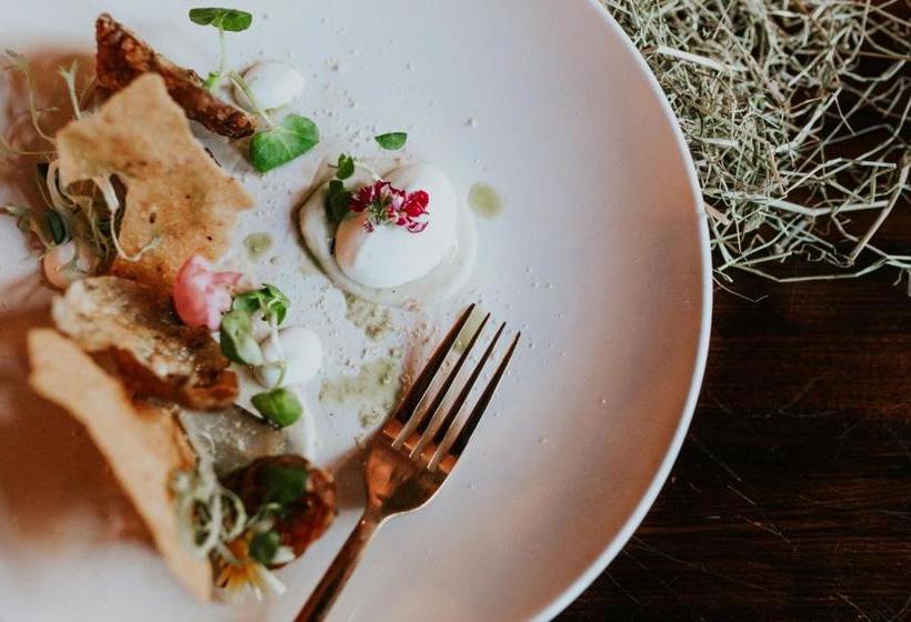 ユースホステル The Eton Mess