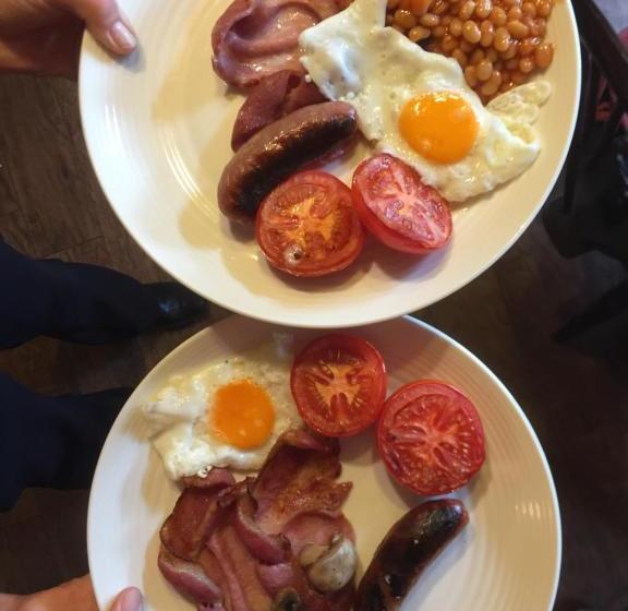 ユースホステル The George Inn