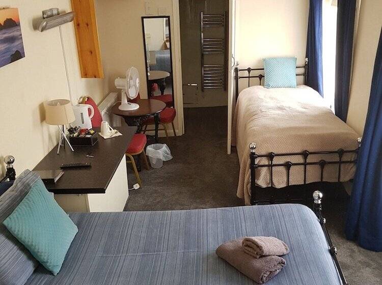 호스텔 The Rolle Quay Inn