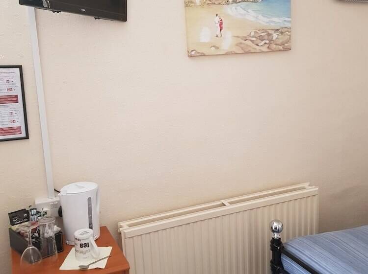 호스텔 The Rolle Quay Inn