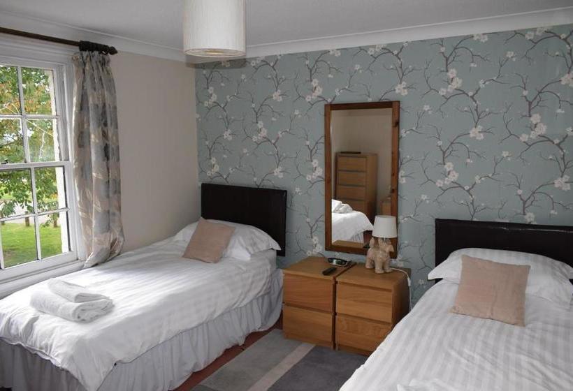 Общежитие The Swan At Great Kimble