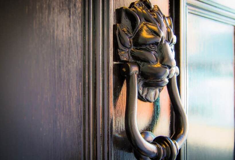 فندق No.10 Preston