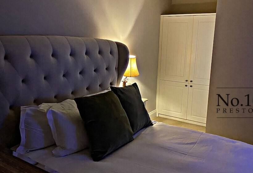 فندق No.10 Preston