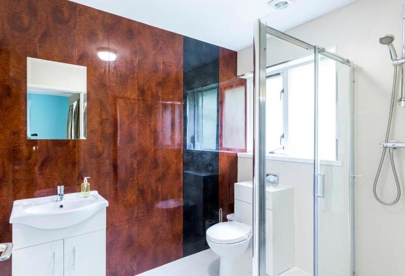 פנסיון Abbeyfield Lodge