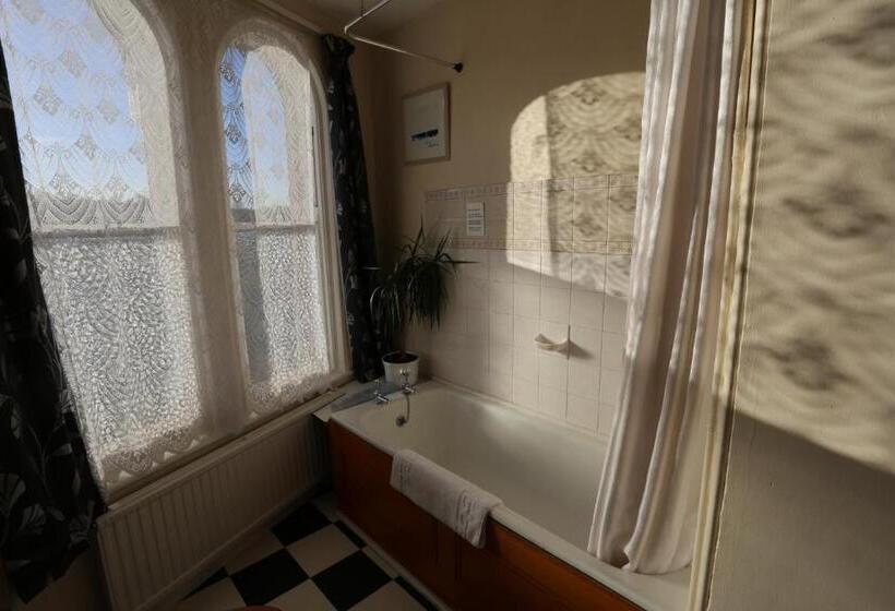 ペンション Bridge Guest House