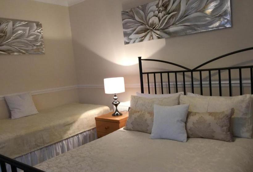 بنسيون Caris Guest House