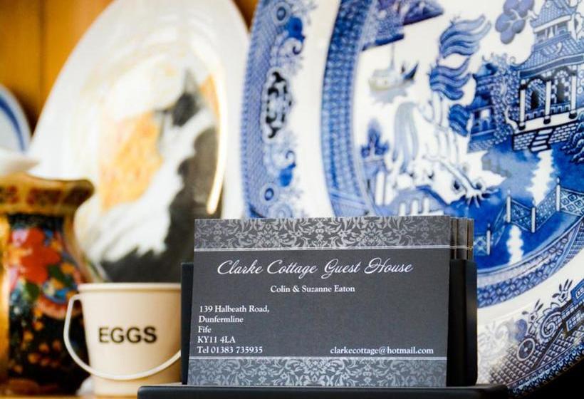 Пансион Clarke Cottage Guest House