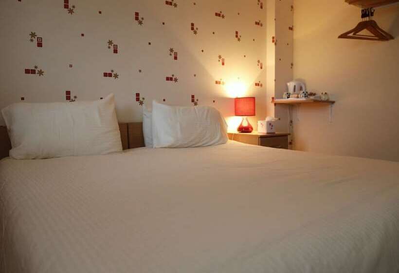 بنسيون Edenmore