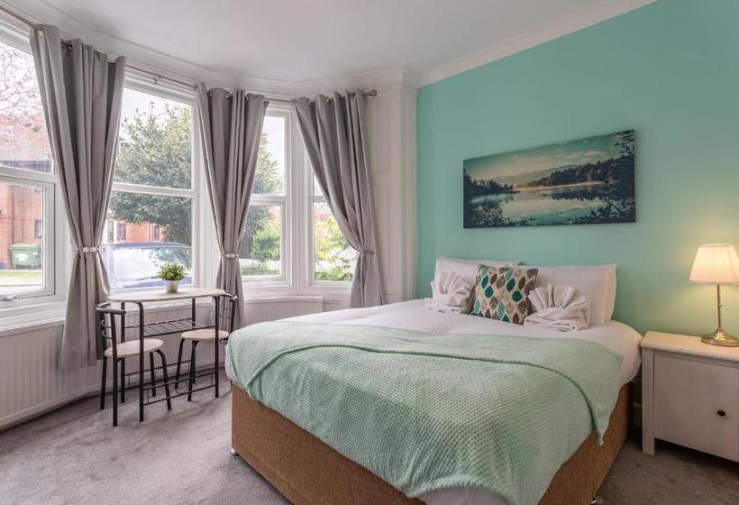 膳宿费 Estuary House