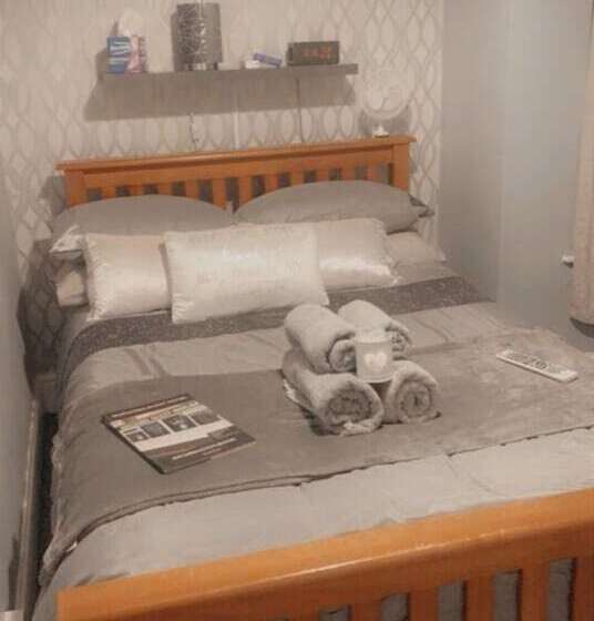 펜션 Macleods Guest House