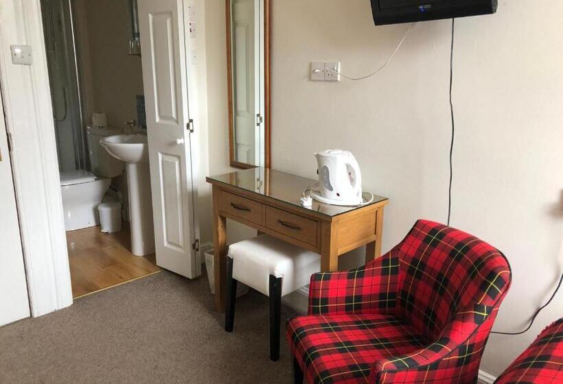 Пансион Montague Guest House