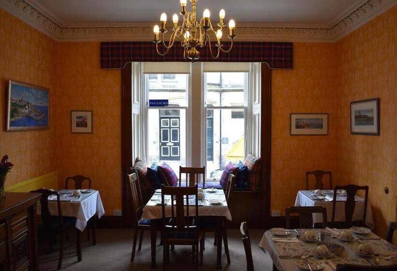 Пансион Montague Guest House