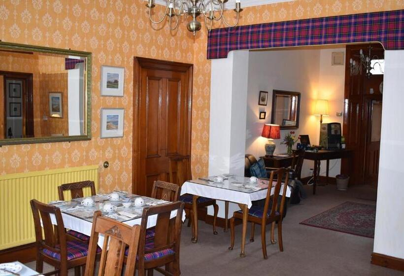 Пансион Montague Guest House