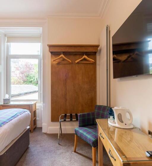 Пансион Montague Guest House