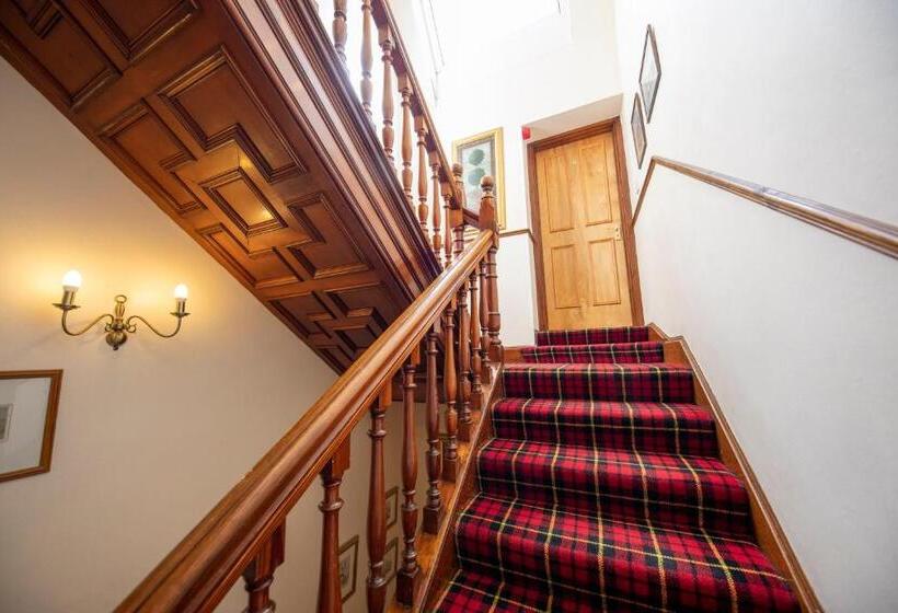 Пансион Montague Guest House